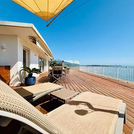 Superbe Penthouse Avec Vue Panoramique Sur La