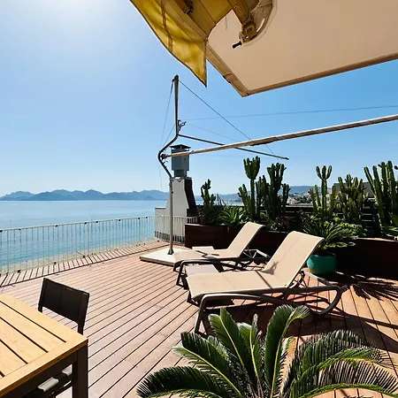 Superbe Penthouse Avec Vue Panoramique Sur La Apartment *